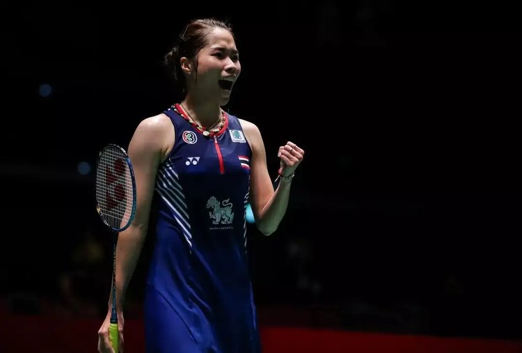 西甲半场：亚当斯门前造险，瓦伦西亚暂0-0塞维利亚