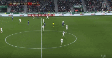 [天下足球]凯恩帽子戏法 拜仁战胜奥格斯堡