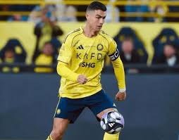 库里27+10勇士击退国王2连胜 巴特勒15+6+6德罗赞24分